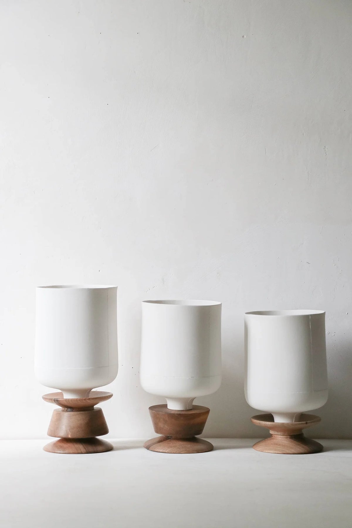 Lampe à poser en porcelaine et bois IKI 3
