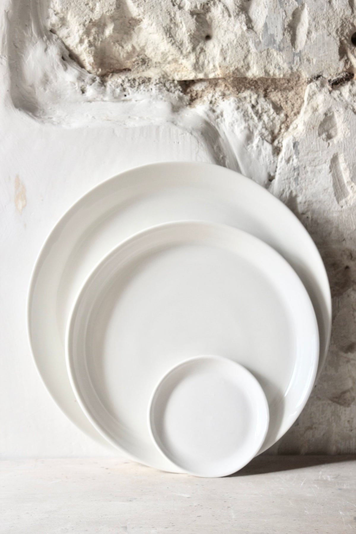 Assiette moyenne en porcelaine Simple
