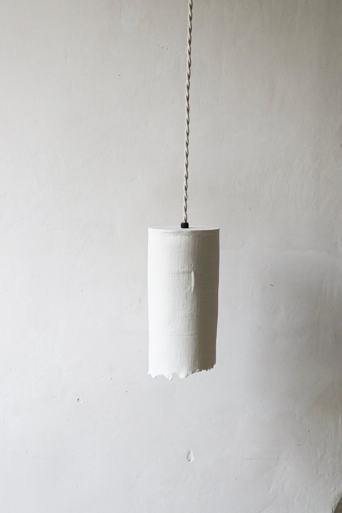 Grande suspension en porcelaine Lin