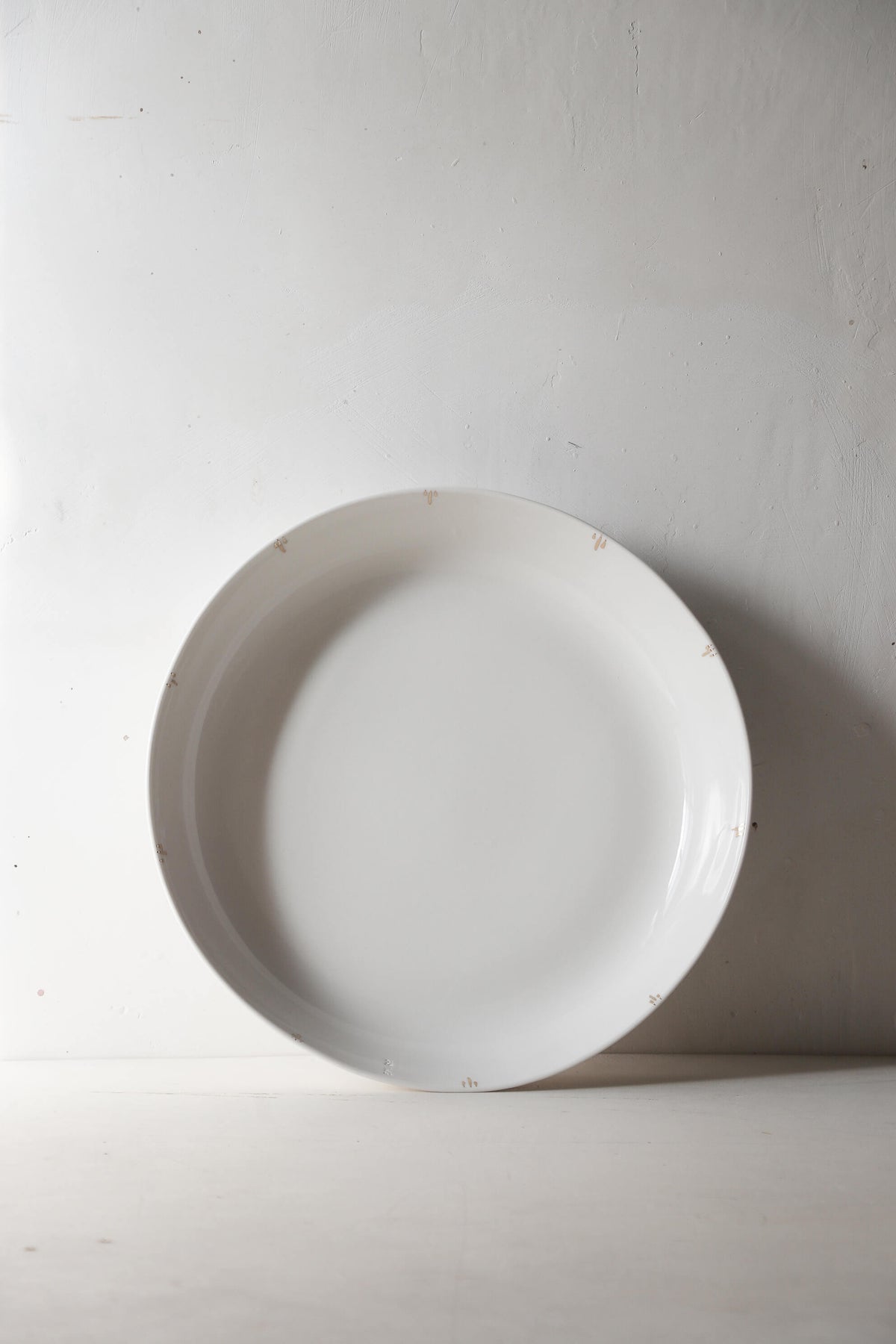Plat creux en porcelaine Simple griffé Or